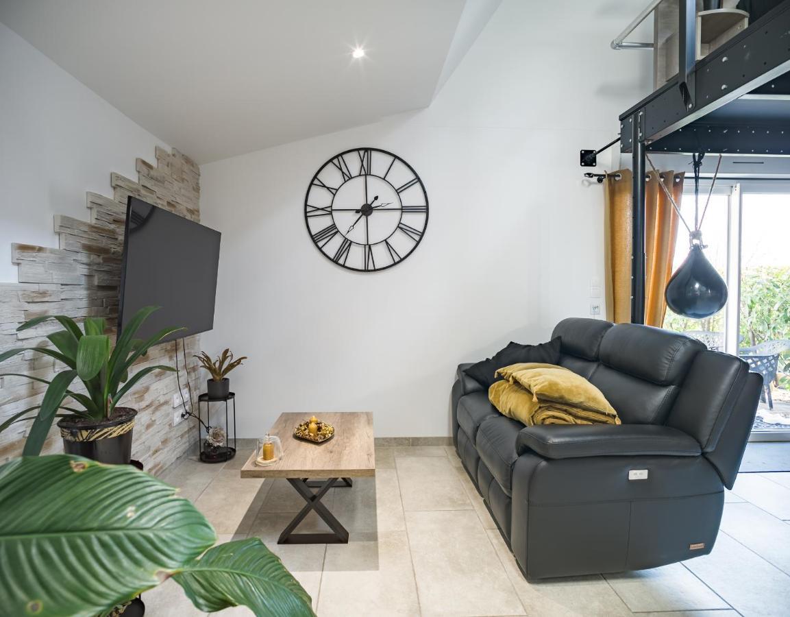Loft Avec Jardin Et Parking Prive Apartman Troyes Kültér fotó
